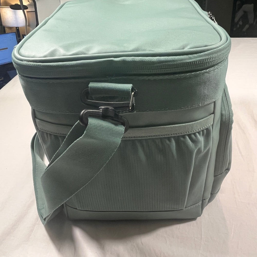 Embark Soft Sided Cooler Bag 11qt Green NEW Insulated Removable Hard Liner - Picture 4 of 10